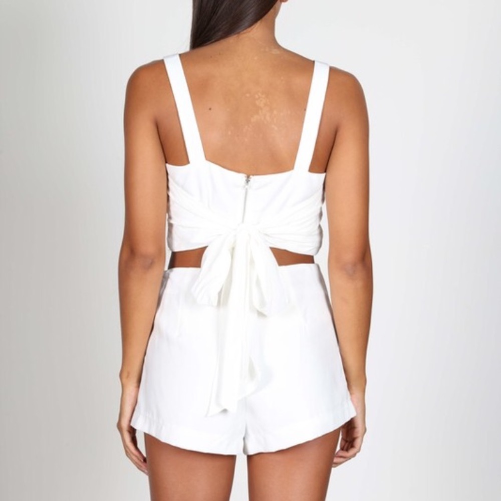 🆕Vera Off White Button Front Crop Top - Picture 5 of 8